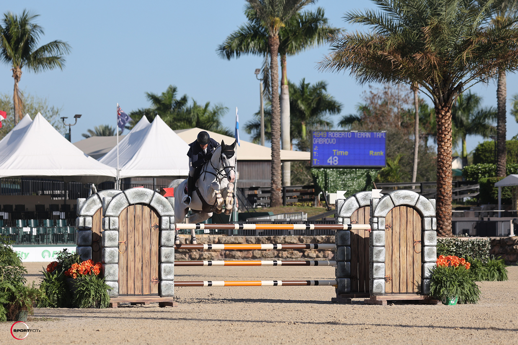 Roberto Teran Tafur and Gabrovo Race to First Win of WEF 8 CSIO4* Week